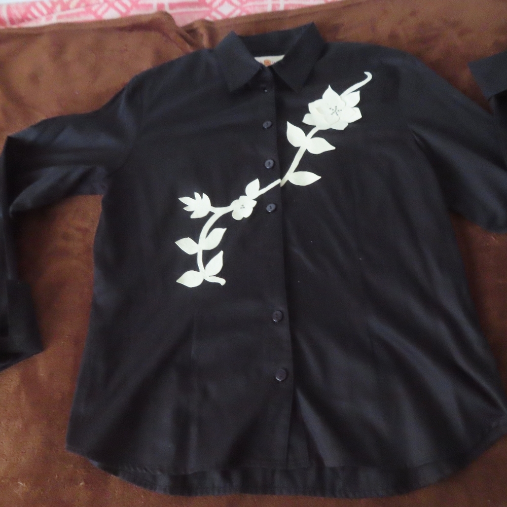 CR Ranchwear womens button down shirt western L rhinestone applique french cuff